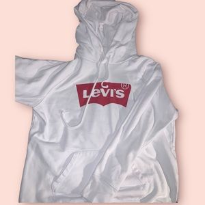 3/15: White Levi’s Hoodie
